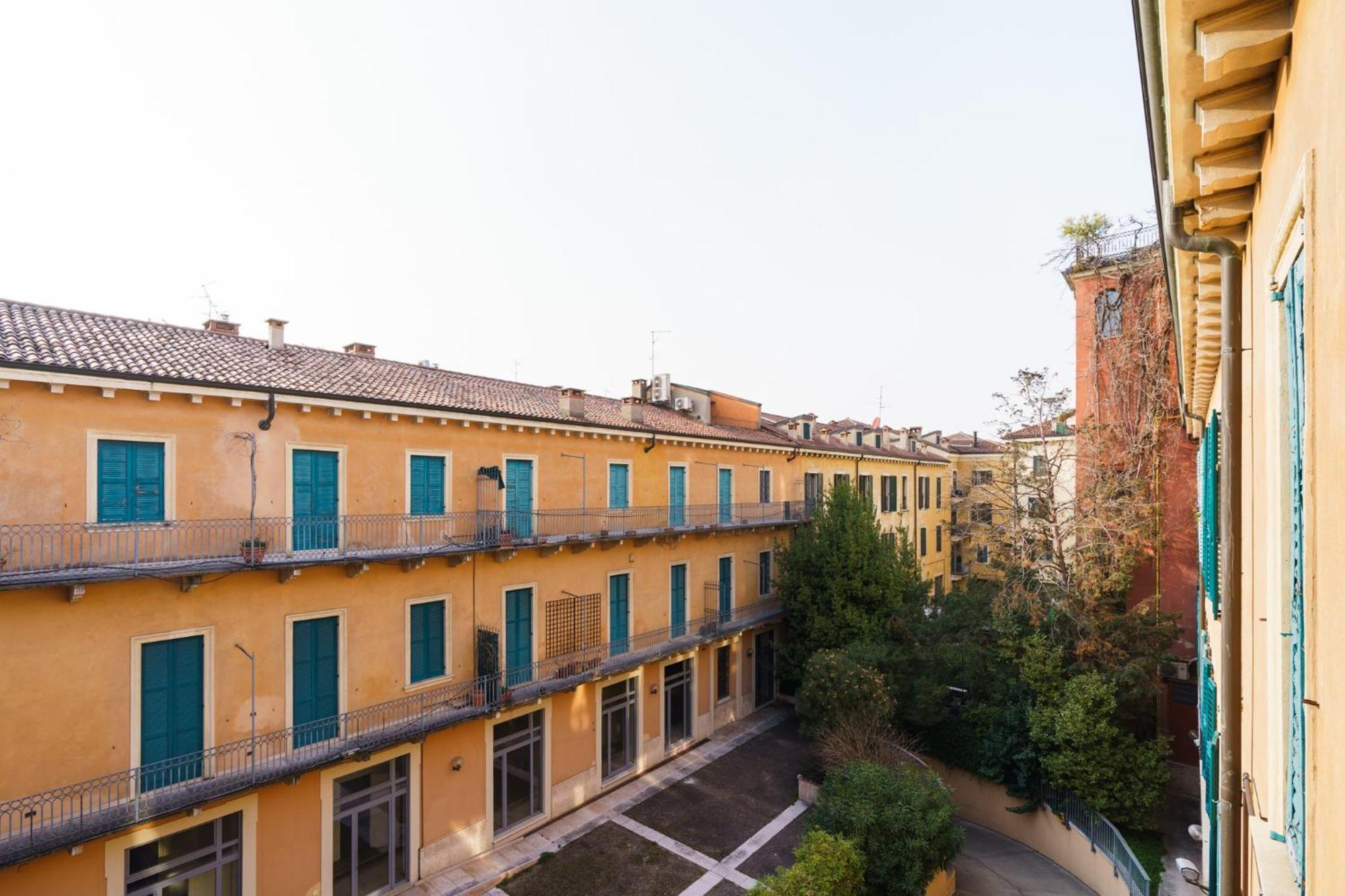 Apartamento Residenza Cattaneo Verona Exterior foto