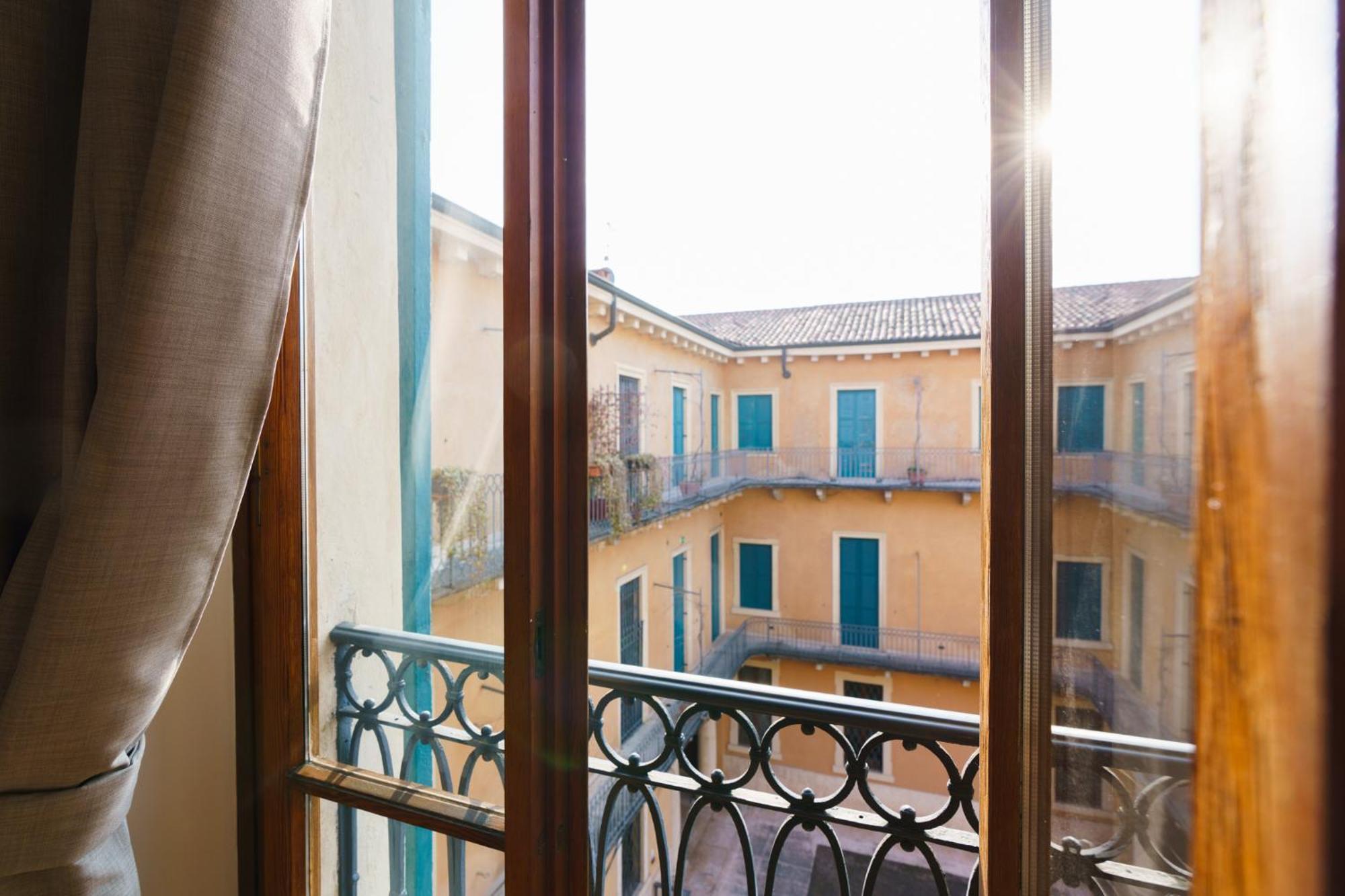 Apartamento Residenza Cattaneo Verona Exterior foto